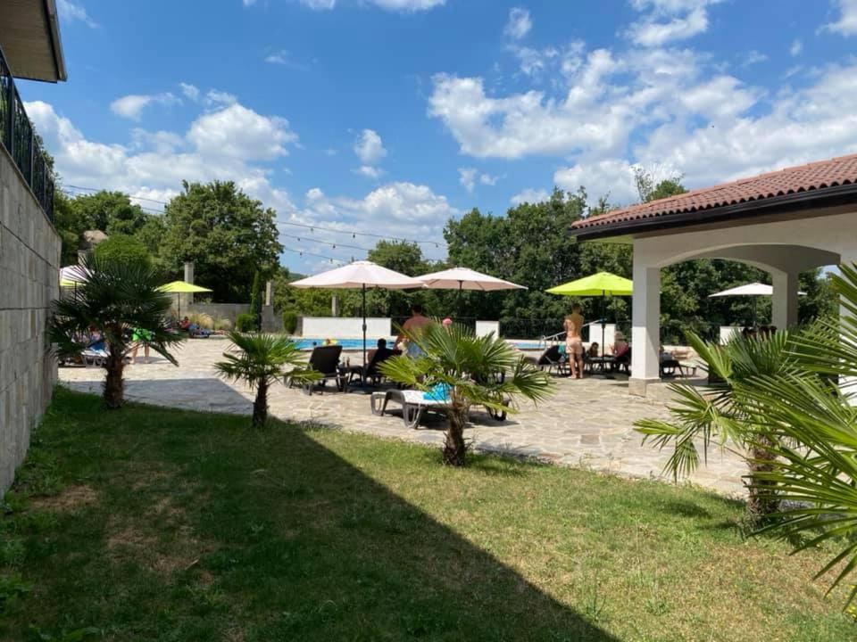 Вила Белисима, Villa Bellissima Bryastovo  エクステリア 写真